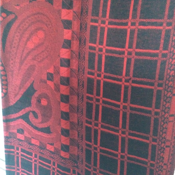 Pashmina Red/Black Scarf/Wrap - Picture 4 of 9